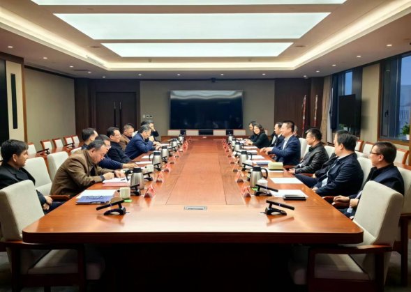 市水务局领导与永利集团304登录集团班子成员召开座谈会